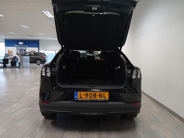 Ford MUSTANG Mach-E RWD 75 kWh * Tech Pack * Trekhaak afneembaar* B&O geluid *