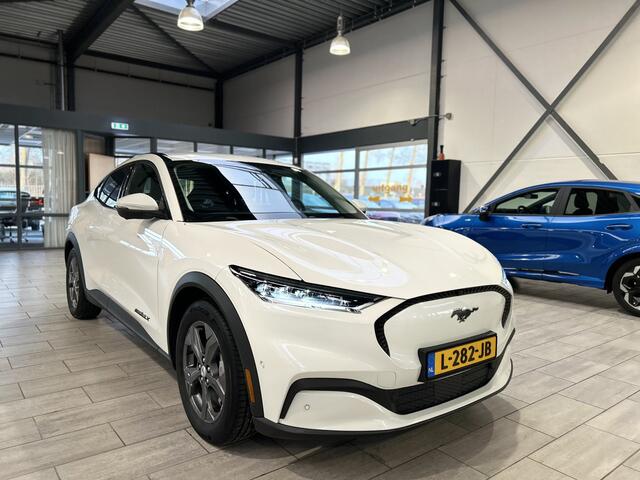 Ford MUSTANG Mach-E Extended RWD 98 kWh 286pk | Nw. geleverd | Blis | Camera rondom | B&O | Elektrische achterklep | Adapt. Cruise | SOH 95,5%