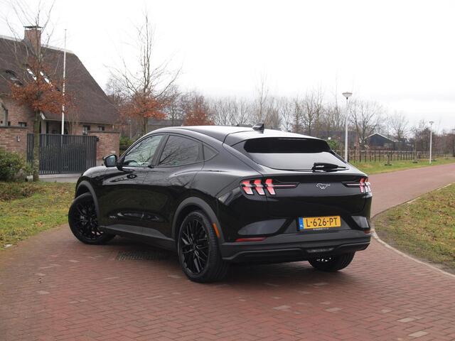 Ford MUSTANG Mach-E Extended RWD 98 kWh | SOH 94% | Panoramadak | Bang & Olufsen | 360 Camera | Apple Carplay |