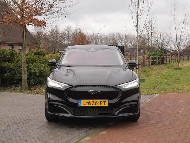 Ford MUSTANG Mach-E Extended RWD 98 kWh | SOH 94% | Panoramadak | Bang & Olufsen | 360 Camera | Apple Carplay |