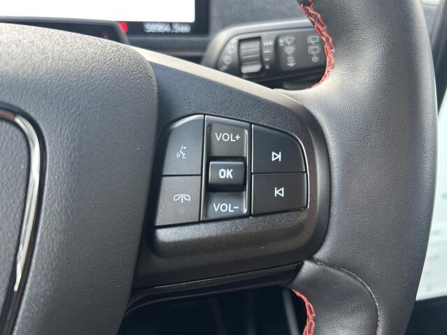 Ford MUSTANG Mach-E AWD 75 kWh / SOH 94,5 % / Navigatie / Panoramadak / Achterklep Elektrisch / Cruise Control Adaptief / Climate Control / Bang & Olufsen sound / Lederen bekleding