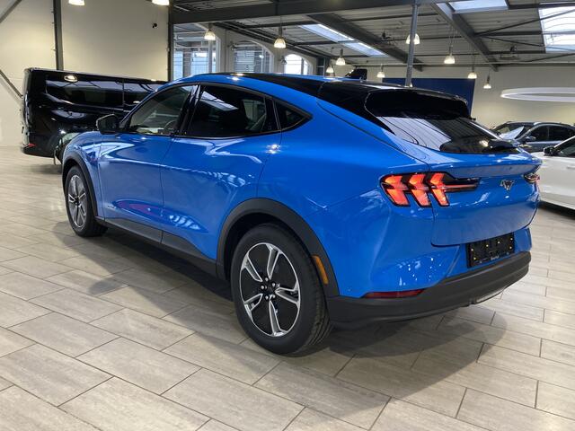 Ford MUSTANG Mach-E RWD 75 kWh 268 pk | Adapt. cruise | LED | 360° Camera | Apple Carplay draadloos | Stuurverw. | Stoelverw. |