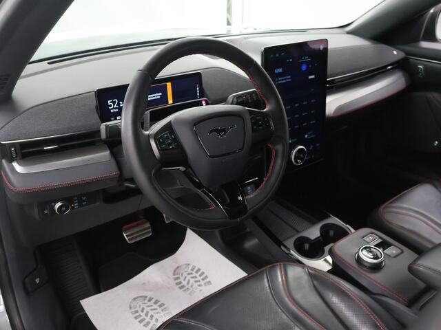 Ford MUSTANG Mach-E Extended First Edition AWD 98 kWh | Trekhaak | Panoramadak | 360° Camera | B&O | Cruise Control Adaptief | Navigatie | Elektr. Achterklep |