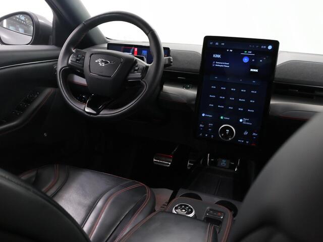 Ford MUSTANG Mach-E Extended First Edition AWD 98 kWh | Trekhaak | Panoramadak | 360° Camera | B&O | Cruise Control Adaptief | Navigatie | Elektr. Achterklep |