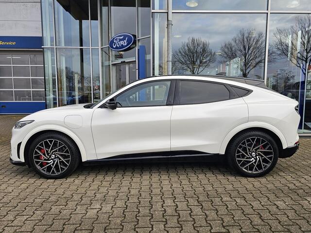 Ford MUSTANG Mach-E GT Extended AWD 98 kWh 487 pk | Alcantara leder | Full led | Adaptive cruise control | Camera | 20'' design velgen | Elektrisch bedienbare achterklep etc.