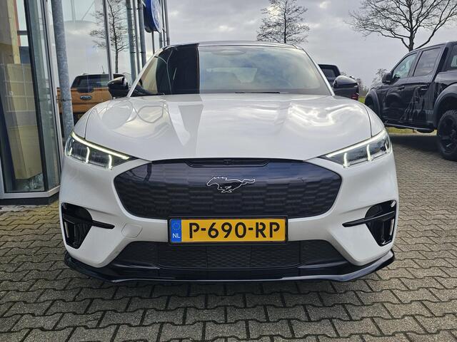 Ford MUSTANG Mach-E GT Extended AWD 98 kWh 487 pk | Alcantara leder | Full led | Adaptive cruise control | Camera | 20'' design velgen | Elektrisch bedienbare achterklep etc.