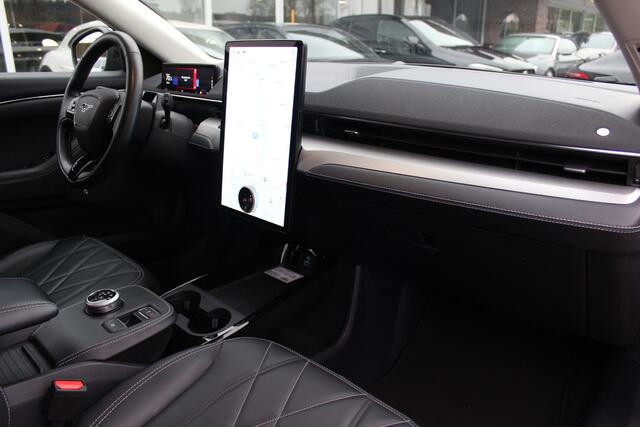 Ford MUSTANG Mach-E Extended RWD 98 kWh / 360Camera / Leder / 18'' / Keyless / DAB / B&O / Stoelverwarming / ACC