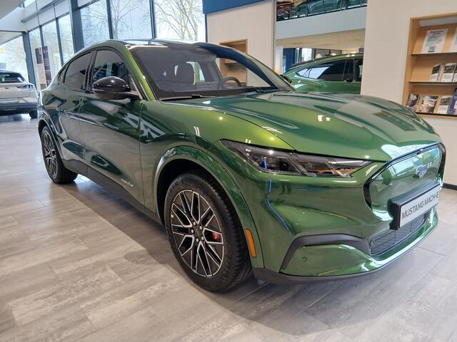 Ford MUSTANG Mach-E Extended Premium RWD 88 kWh * Technology Pack+ * Panoramadak * B&O Audio*