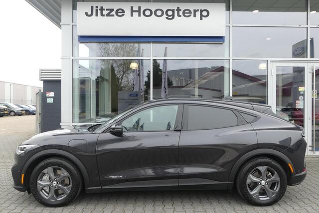 Ford MUSTANG Mach-E Extended Premium RWD 98 kWh TREKHAAK AFNEEMBAAR (1.000KG), PANO, 360° CAMERA, MEMORY, WINTER PACK, ADAPT. CRUISE, CLIMA, NAVI, PDC V&A, APPLE CARPLAY/ANDROID AUTO, BLIS, KEYLESS, B&O, ELEKT. ACHTERKLEP, ELEKT. PASSAGIERSSTOEL, 38.851KM