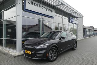 ford-mustang-mach-e-extended-premiu