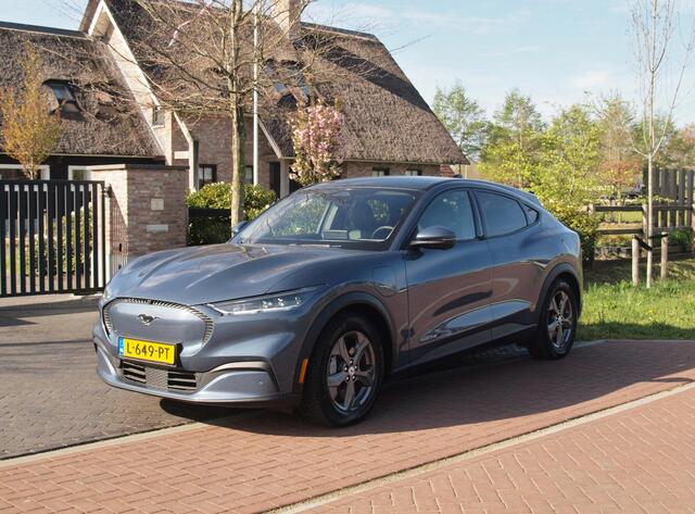 Ford MUSTANG Mach-E Extended RWD 98 kWh | SOH 94% | Panoramadak | 360 Camera | Bang & Olufsen | Apple Carplay | Cruise Control |