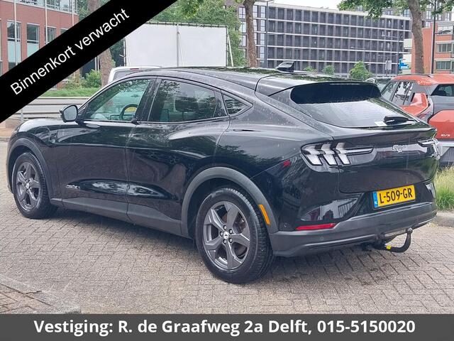 Ford MUSTANG Mach-E Extended RWD 98 kWh SOH 94% | Navigatie | Trekhaak | Stuur-& Stoelverwarming | Leder | Camera |