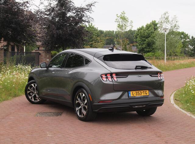 Ford MUSTANG Mach-E Extended RWD 98 kWh | 360 Camera | Bang & Olufsen | Stoel Memory | Apple Carplay | Cruise Control |