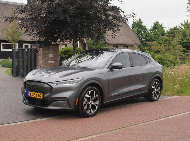 Ford MUSTANG Mach-E Extended RWD 98 kWh | 360 Camera | Bang & Olufsen | Stoel Memory | Apple Carplay | Cruise Control |