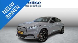 ford-mustang-mach-e-extended-premiu
