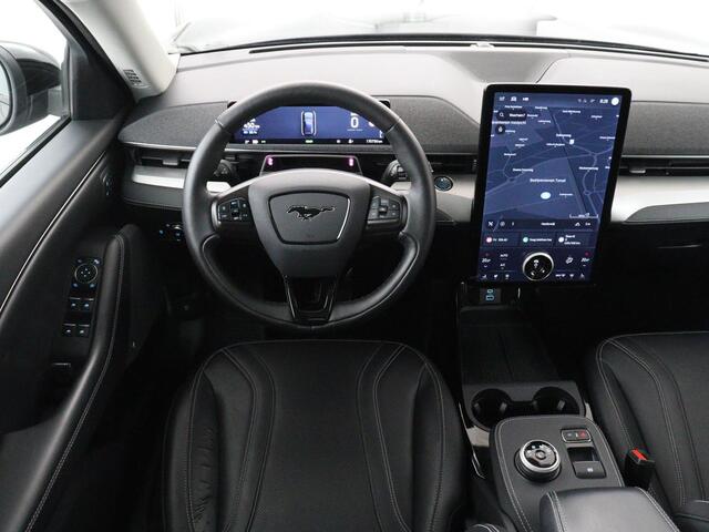 Ford MUSTANG Mach-E Extended RWD 98 kWh SOH 92,5% | Bang & Olufsen | Pano | 360 Camera | Navigatie | Stoel & Stuurverwarming | Carplay | Navigatie | Adaptive cruise control | Keyless | DAB radio | Climate control