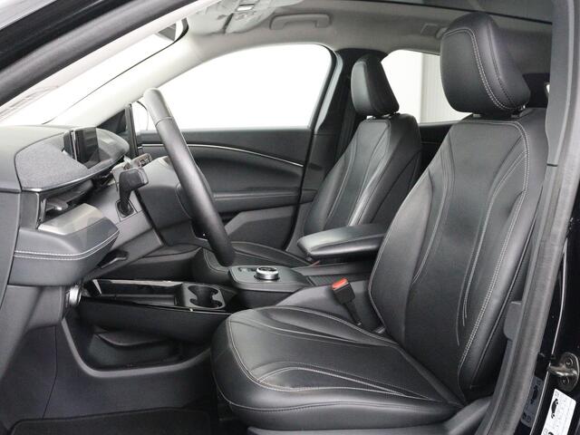 Ford MUSTANG Mach-E Extended RWD 98 kWh SOH 92,5% | Bang & Olufsen | Pano | 360 Camera | Navigatie | Stoel & Stuurverwarming | Carplay | Navigatie | Adaptive cruise control | Keyless | DAB radio | Climate control