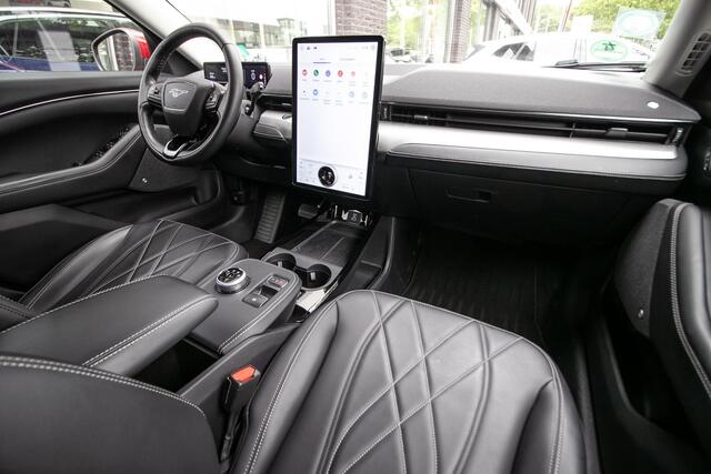 Ford MUSTANG Mach-E RWD 75 kWh - SOH 93% |Adapt Cruise | Leder | Carplay