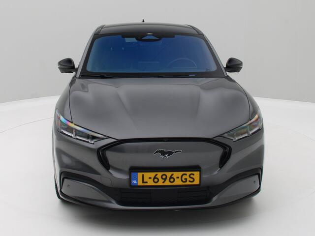 Ford MUSTANG Mach-E AWD 75 kWh Panorama /Leder/ 360 Camera SOH 93,5 %