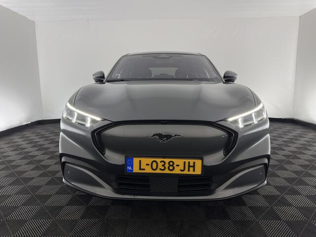Ford MUSTANG Mach-E Extended First Edition AWD 98 kWh [3-Fase-11kW] (INCL-BTW) *PANO | LEATHER | FULL-LED | ADAPTIVE-CRUISE | DIGI-COCKPIT | BANG&OLUFSEN | MEMORY-PACK | KEYLESS | NAVI-FULLMAP | CARPLAY | HEATED-COMFORTSEATS | TOPVIEW | ADAPTIVE-CRUISE | PRIV