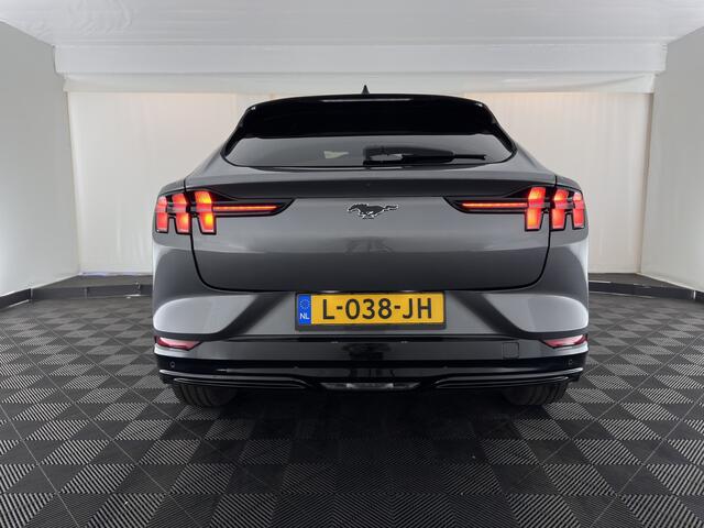 Ford MUSTANG Mach-E Extended First Edition AWD 98 kWh [3-Fase-11kW] (INCL-BTW) *PANO | LEATHER | FULL-LED | ADAPTIVE-CRUISE | DIGI-COCKPIT | BANG&OLUFSEN | MEMORY-PACK | KEYLESS | NAVI-FULLMAP | CARPLAY | HEATED-COMFORTSEATS | TOPVIEW | ADAPTIVE-CRUISE | PRIV