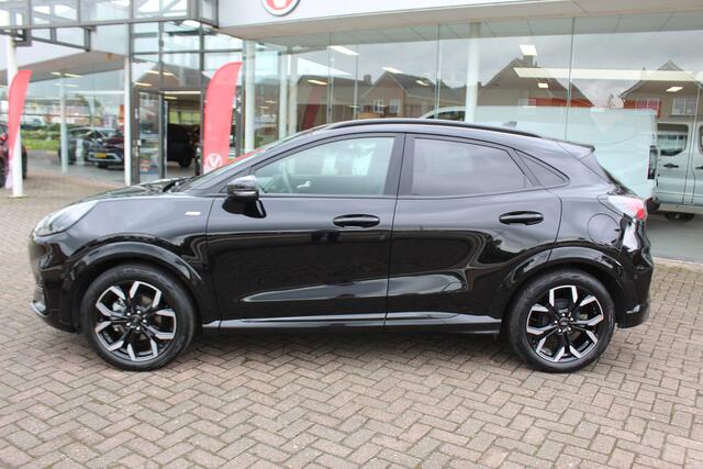 Ford PUMA 1.0-125 pk EcoBoost Mild Hybrid ST-Line X AUTOMAAT ! Gun uzelf het plezier en comfort van een automaat ! Cruise Control, Climate Control, Achteruitrijcamera, Parkeersensoren v+a, metallic lak, LM wielen, Navigatie, Telefoonvoorb., etc.