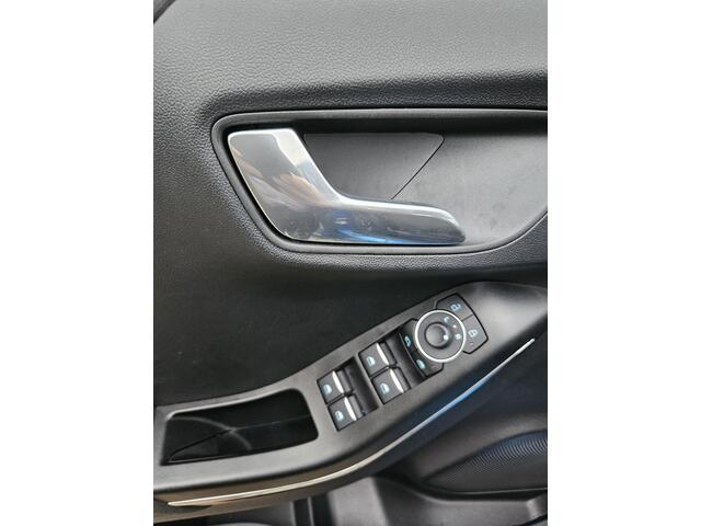 Ford PUMA 1.0 EcoBoost Hybrid ST-Line X 125 PK | Automaat | Navigatie | Airco-Ecc | Cruise | Car play | LM-Velgen | PDC | Stoelverw+ Stuurverw | Camera ( Vestiging - Vianen Tel: 0347-371248 )