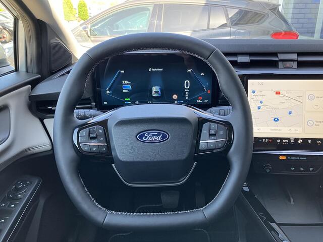 Ford PUMA Gen-E 44 kWh | Private Lease vanaf ¤484,- obv 72 mnd / 5.000 km | Navigatie | Winter Pack | Achteruitrijcamera | Adaptive Cruise Control | Climate Control