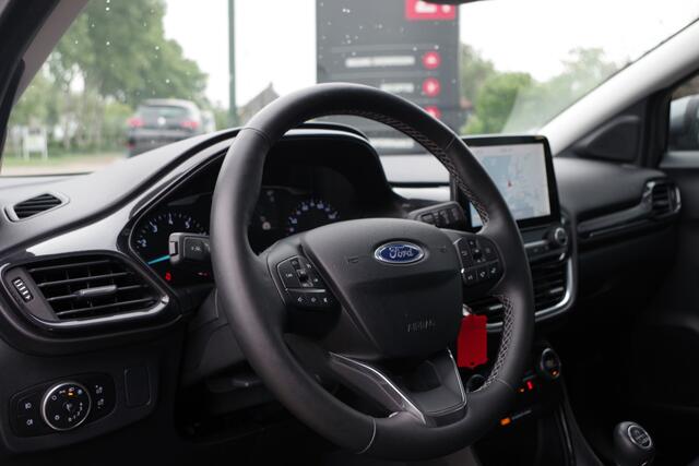 Ford PUMA 1.0 EcoBoost Hybrid 125 PK Titanium X, Winterpakket, Climate Control, Navigatie