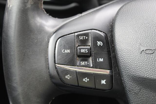 Ford PUMA 1.0 EcoBoost Hybrid Titanium