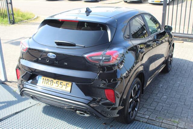Ford PUMA 1.0 EcoBoost Hybrid ST-Line 155pk Automaat/Virtual cockpit/App-connect/Navigatie/Dodehoek detectie/Achteruitrijcamera/Climate control/Adaptive cruise control/Lane assist/Parkeersensoren rondom/Stoelverwarming/Stuurverwarming/Voorruitverwarming/B&O Audio/D