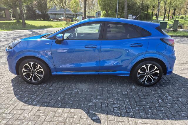 Ford PUMA 155pk ST-Line Hybrid Ecc Parkassist Camera Navigatie Elek.klep Trekhaak 18i Winter Pack