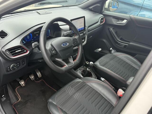 Ford PUMA 1.0 EcoBoost Hybrid ST-Line X First Edition 155pk Adaptieve Cruise | Trekhaak | All Season banden | Winterpack | Achteruitrijcamera | Digitale Cockpit | Dealer onderhouden