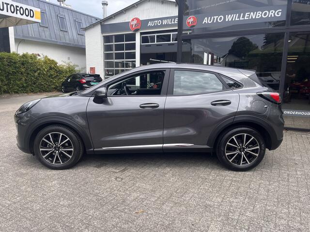 Ford PUMA 1.0 EcoBoost Hybrid Titanium