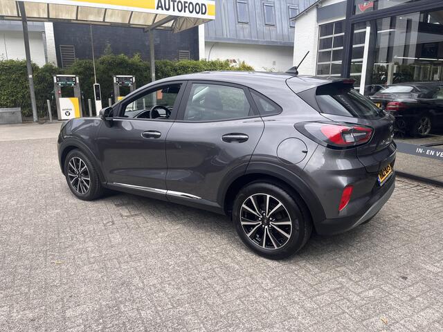 Ford PUMA 1.0 EcoBoost Hybrid Titanium
