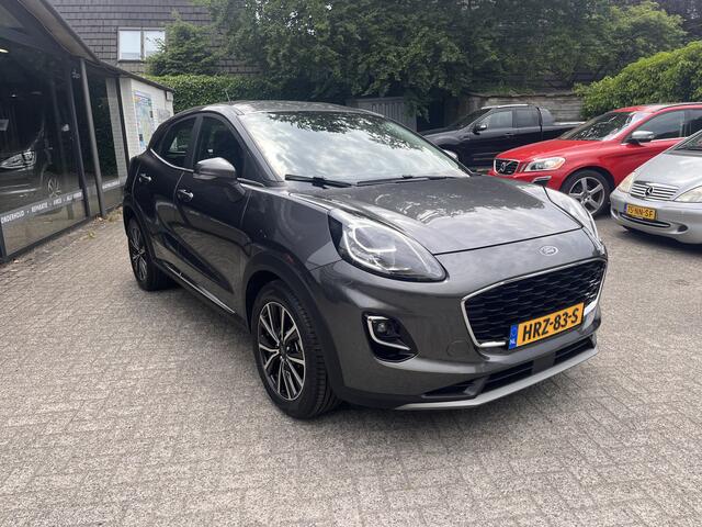 Ford PUMA 1.0 EcoBoost Hybrid Titanium