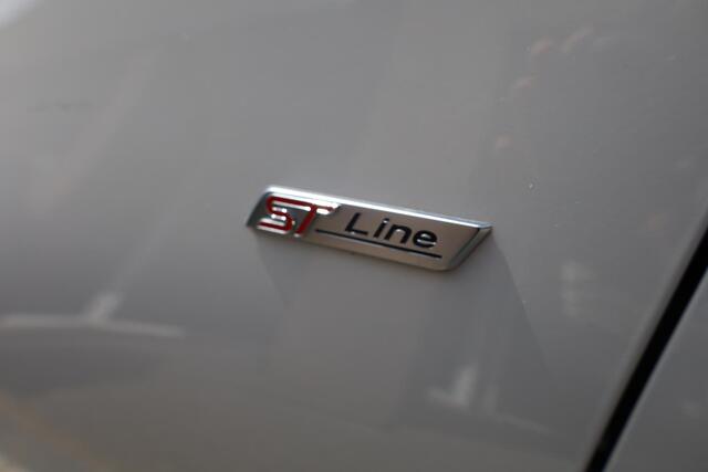 Ford PUMA 1.0 EcoBoost Hybrid ST-Line X ST-LINE PANO AFN-TREKH HALF-LEER RUIT/STOELVERW. ELEC.ACHTERKLEP/SPIEGELS CAMERA DAB 2XPDC 19''LMV METROPOLIS-WHITE!!