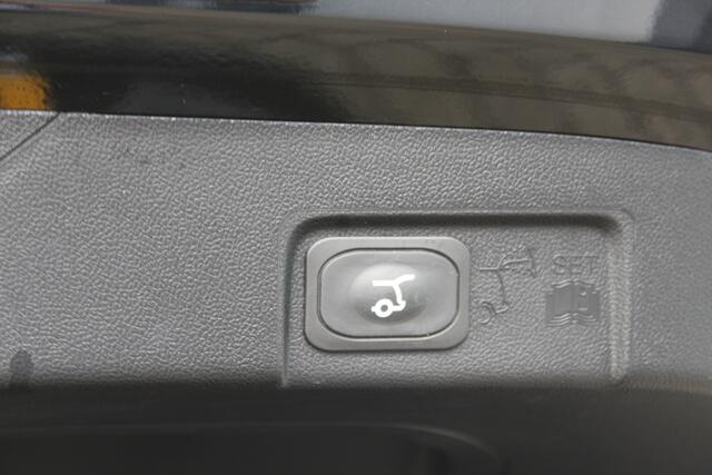 Ford PUMA 1.0-155pk EcoBoost Mild-Hybrid ST-Line X AUTOMAAT. Nieuw model ! Ruim ¤. 7.000,- beneden de nieuwprijs ! Elektr. panodak, Navigatie, Telefoonvoorb., 360gr. camera, Led verl., Stoel-, stuur- en voorraamverw., B&O soundsyst., Apple Carplay/Android Auto, Af