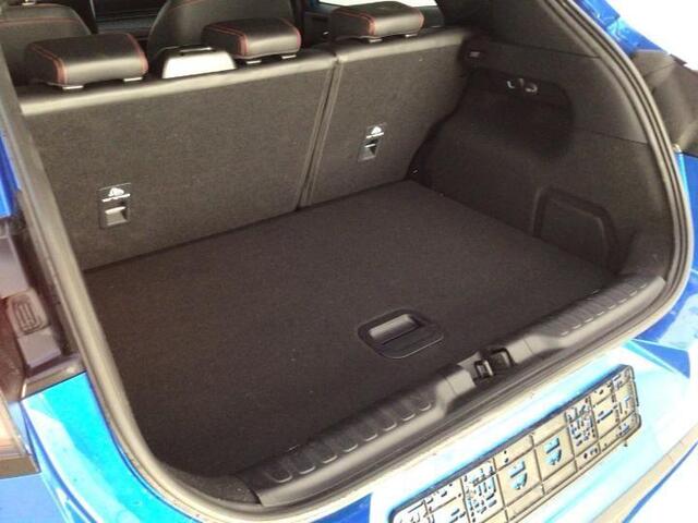 Ford PUMA 1.0 EcoBoost Hybrid ST-Line X 125pk | Driver Assistance Pack | Afneembare Trekhaak | Winterpack | All Weather Banden | Verlengde Fabrieksgarantie tot 01-2029