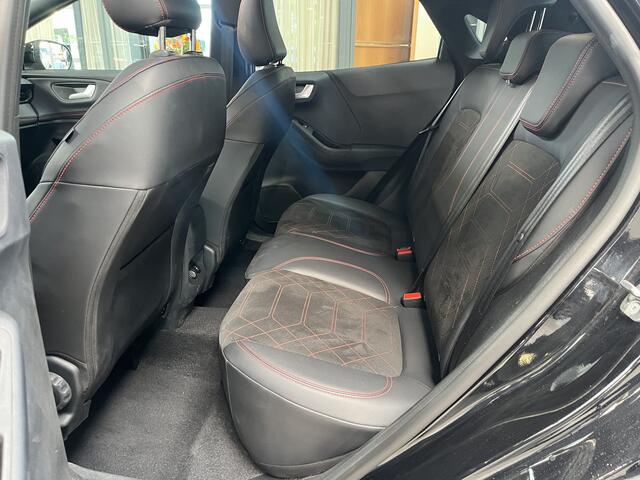 Ford PUMA EcoBoost Hybrid 155PK ST-Line X | Trekhaak | Winter Pack | Pano | 360° Camera | B&O | Matrix LED | 19'' Velgen |