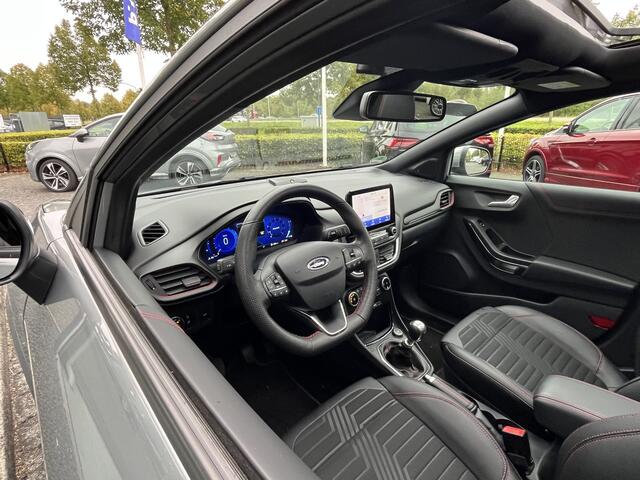 Ford PUMA 1.0 EcoBoost Hybrid ST-Line X 125pk/92kW 6-bak | Full Options | Panoramadak | Driver Assistance Pack | Keyless | Winter Pack | Technology Pack | etc. etc.