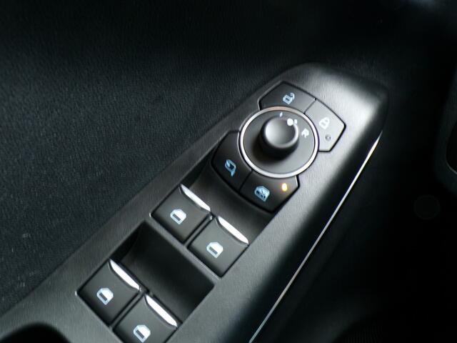 Ford PUMA 1.0 Hybrid Titanium, Carplay + Android Auto / Winter Pack / Climate control / Parkeersensoren / 17' LMV