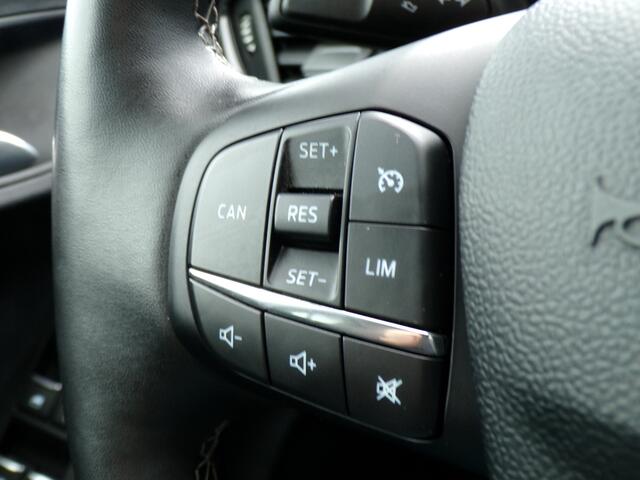 Ford PUMA 1.0 Hybrid Titanium, Carplay + Android Auto / Winter Pack / Climate control / Parkeersensoren / 17' LMV