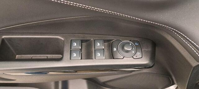 Ford PUMA 1.0 EcoBoost Hybrid Titanium 125pk | Winterpack | SYNC 4 Navigatie | Achteruitrijcamera