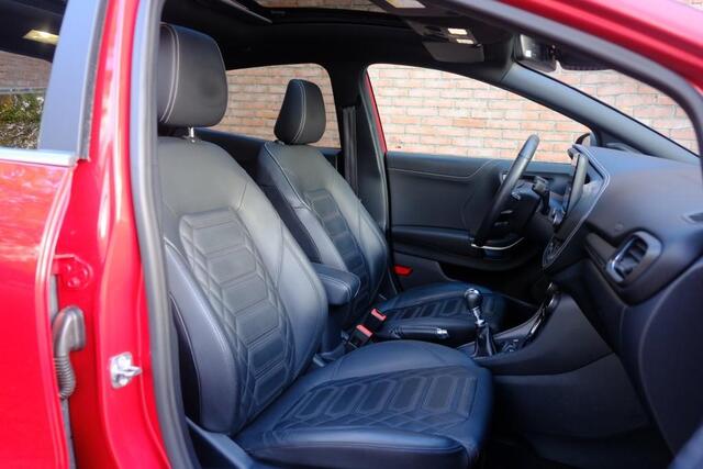 Ford PUMA 1.0 EcoBoost Hybrid 155pk ST-Line X Vignale | Navi | App Connect | Climate | Adaptive Cruise | Panoramakdak | Keyless | B&O Audio | Camera | Winter Pakket