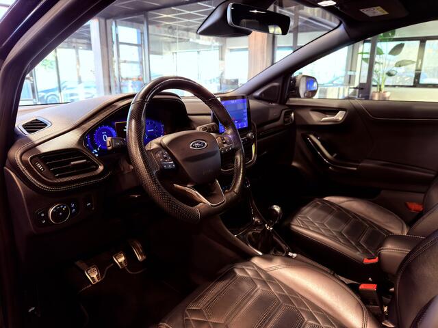 Ford PUMA 1.0 EcoBoost Hybrid ST-Line Vignale full optie | Panorama dak | Winterpack | Massage stoelen | Camera