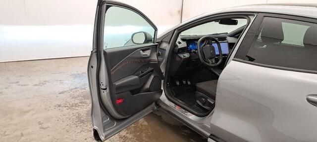 Ford PUMA 1.0 EcoBoost Hybrid ST-Line 125pk | Winterpack | Driver Assistance Pack | Trekhaak afneembaar | Panorama dak | Matrix Led | 19 inch licht metaal | Reserve wiel | Comfort Pack