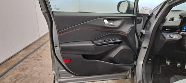 Ford PUMA 1.0 EcoBoost Hybrid ST-Line 125pk | Winterpack | Driver Assistance Pack | Trekhaak afneembaar | Panorama dak | Matrix Led | 19 inch licht metaal | Reserve wiel | Comfort Pack