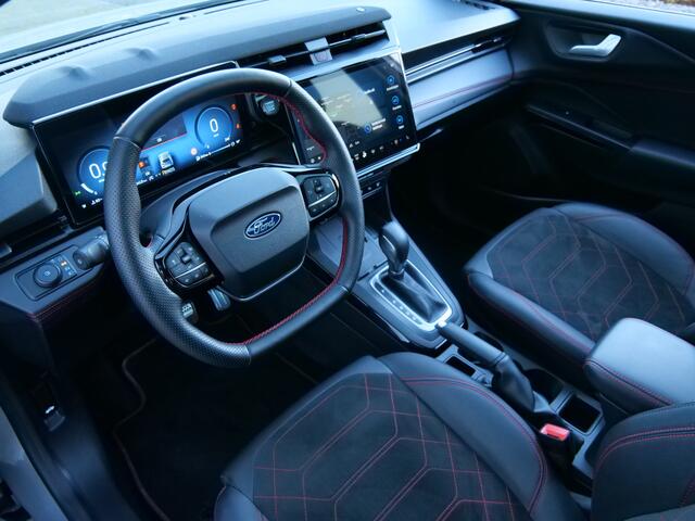 Ford PUMA 1.0 EcoBoost Mild Hybrid ST-Line 155 Pk Automaat Navi / Pano-dak / DAB / Trekhaak / Apple Carplay / Winterpakket