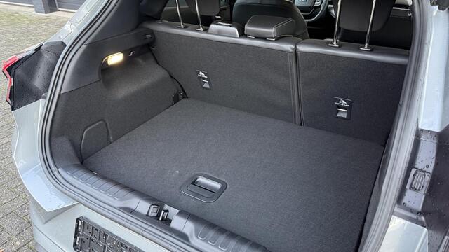 Ford PUMA Gen-E Premium 44 kWh ¤3.000,- Voordeel | Winter pack | Driver assistance pack | 360 graden camera